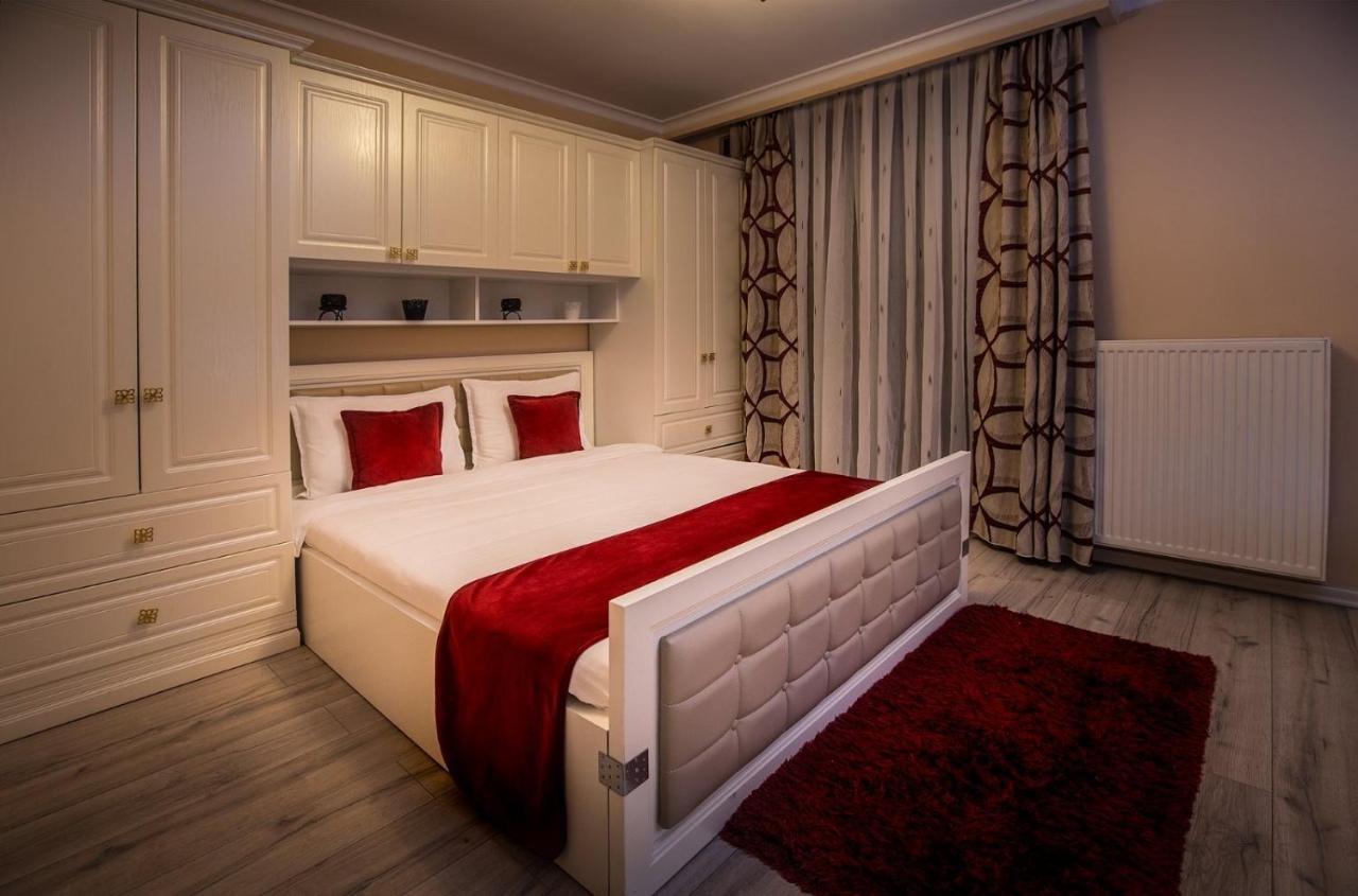 Bentley Apartments พริสตีนา ภายนอก รูปภาพ