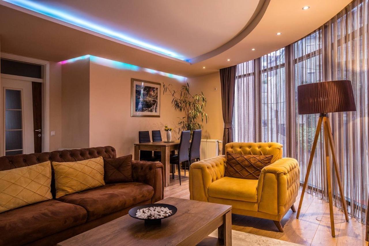 Bentley Apartments พริสตีนา ภายนอก รูปภาพ
