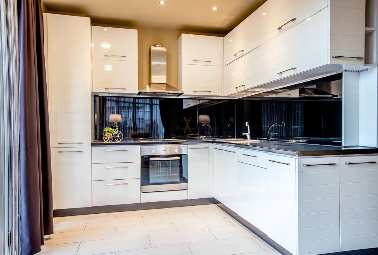 Bentley Apartments พริสตีนา ภายนอก รูปภาพ