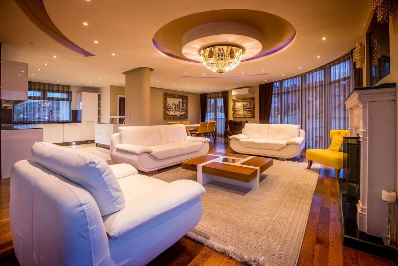 Bentley Apartments พริสตีนา ภายนอก รูปภาพ